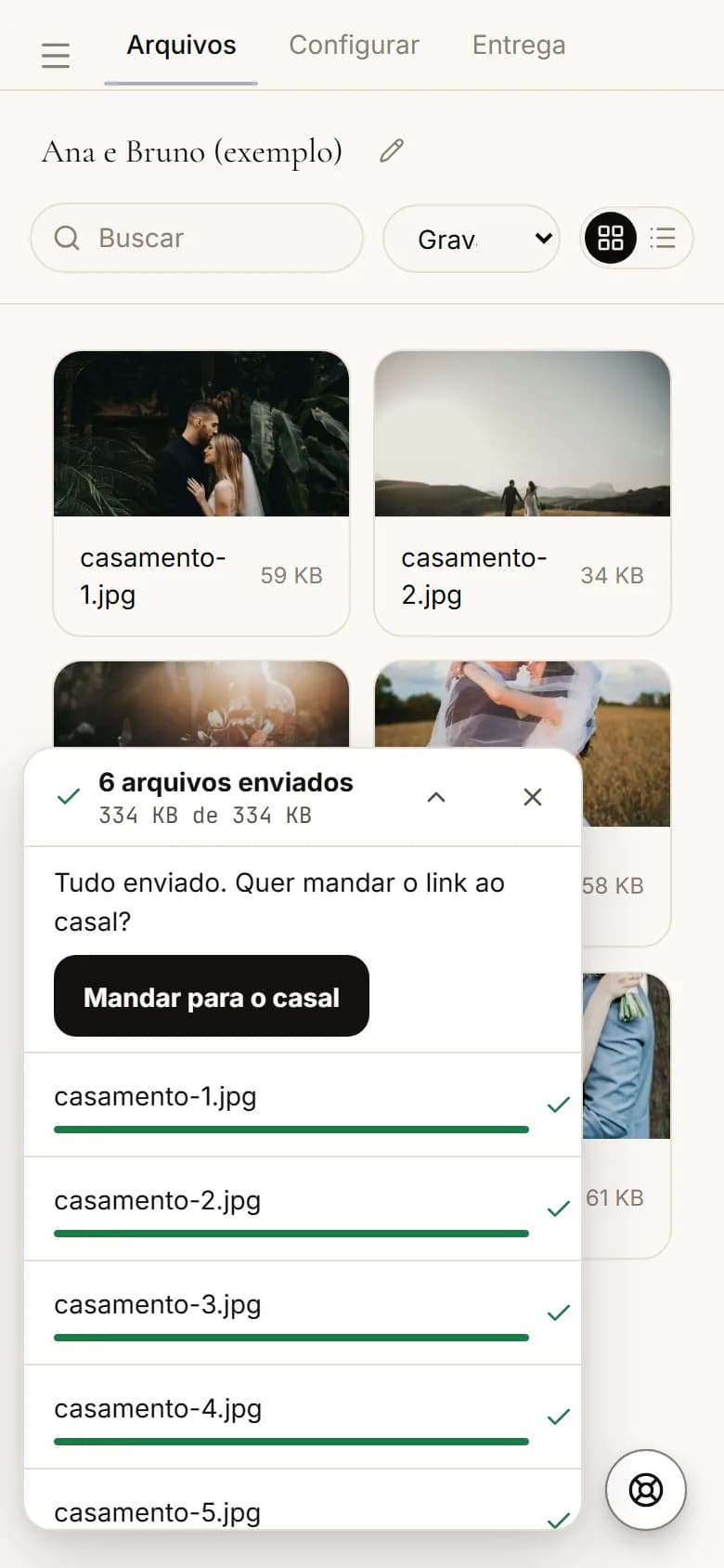 Painel do estúdio no celular com seis arquivos enviados e o botão Mandar para o casal